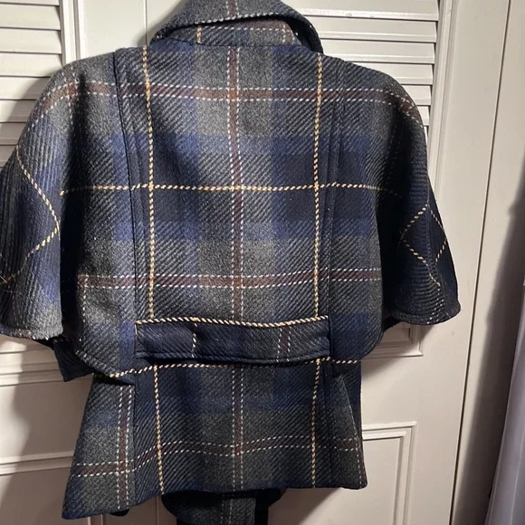 Jacket 4 Gap Wool Jacket , Exciting Cape Treatment!
Belt Ties! Cutest Jacket! - Picture 7 of 7